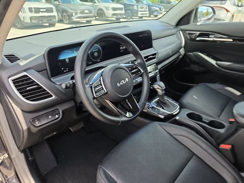 Certified 2024 Kia Seltos EX AWD/4WD image 14