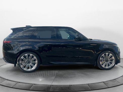 New 2026 Land Rover Range Rover Sport Dynamic SE AWD/4WD image 8