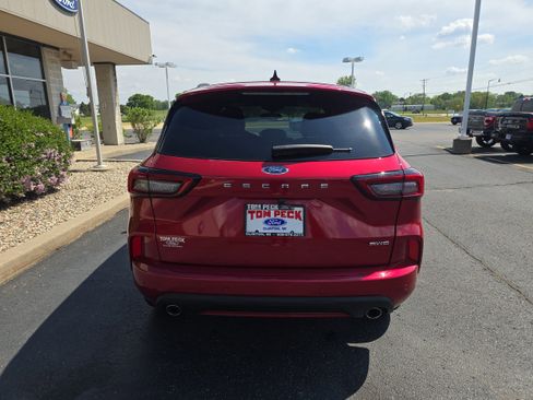 Used 2024 Ford Escape ST-Line w/ Tech Pack #1 AWD/4WD image 7