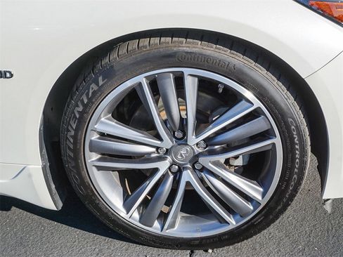 Used 2016 INFINITI Q50 Hybrid w/ Technology Package image 9