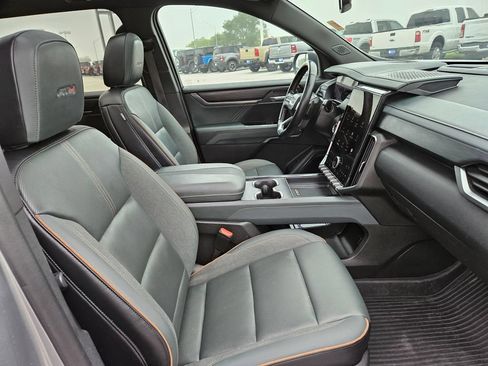 Used 2024 GMC Acadia AT4 w/ Luxury Package AWD/4WD image 34