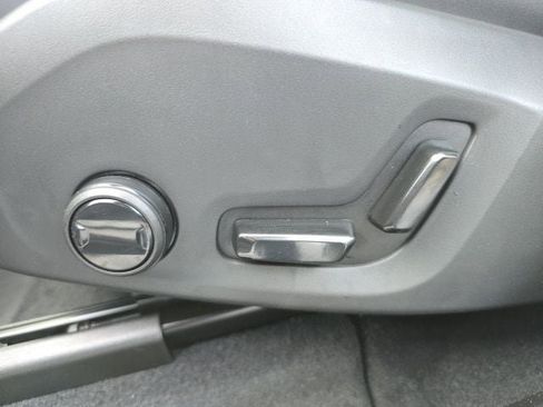 New 2026 Volvo XC60 B5 Plus w/ Protection Package Premier image 26