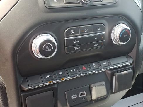 Used 2025 GMC Sierra 1500 Pro w/ Pro Value Package RWD image 9