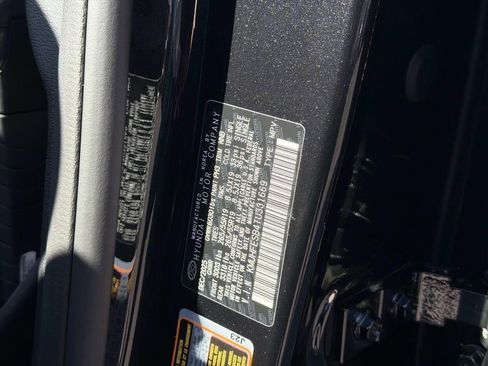 New 2026 Genesis GV80 2.5T AWD/4WD image 18