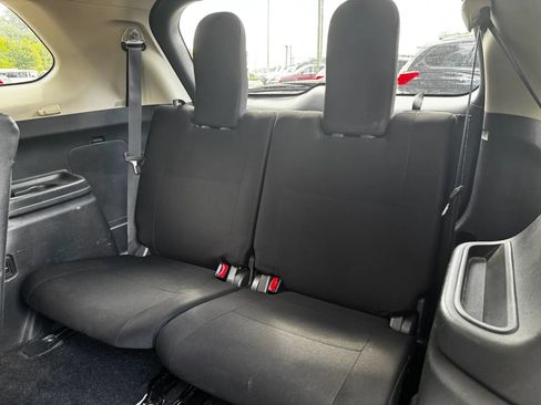 Used 2015 Mitsubishi Outlander SE FWD image 11