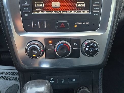 Used 2013 GMC Acadia SLE AWD/4WD image 25
