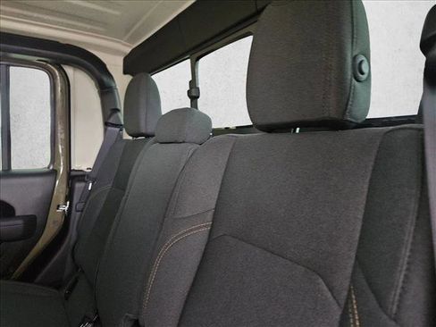 New 2026 Jeep Gladiator Sport image 15