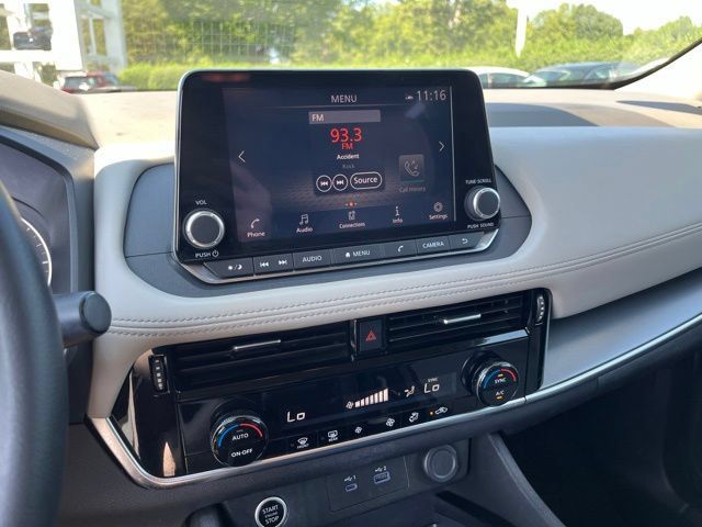Used 2022 Nissan Rogue SV AWD/4WD image 26
