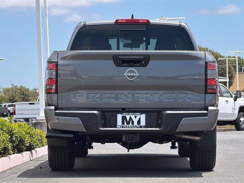 New 2026 Nissan Frontier SV w/ Tow Package RWD image 5