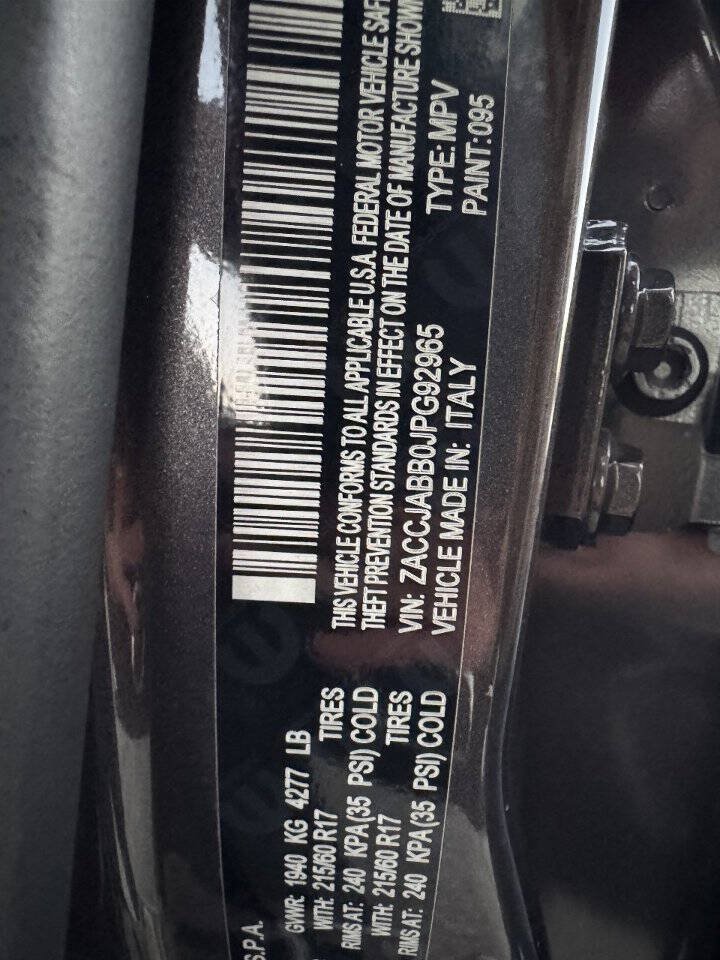 Used 2018 Jeep Renegade Latitude FWD image 34
