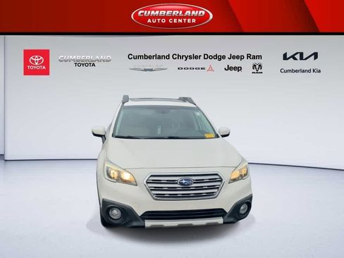 Used 2015 Subaru Outback 2.5i Limited image 3