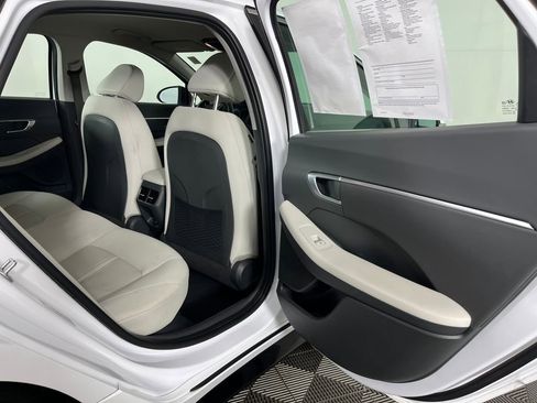 Used 2023 Hyundai Sonata SEL image 14