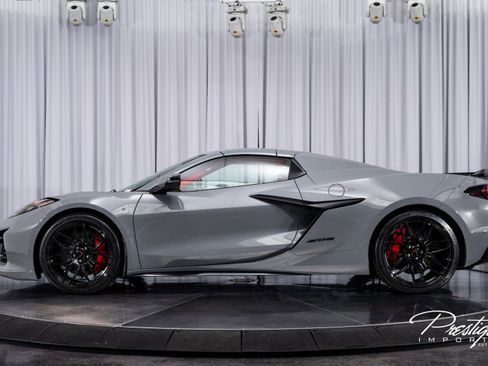 Used 2024 Chevrolet Corvette Z06 w/ Battery Protection Package image 13