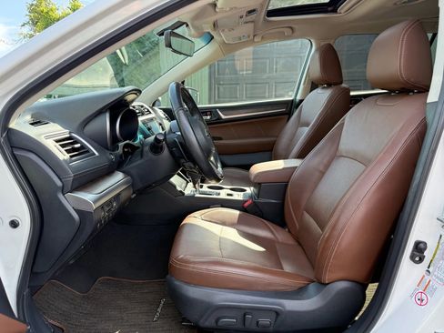 Used 2019 Subaru Outback 3.6R Touring w/ Popular Package #3A image 2