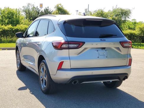 Used 2024 Ford Escape ST-Line w/ Tech Pack #1 AWD/4WD image 3