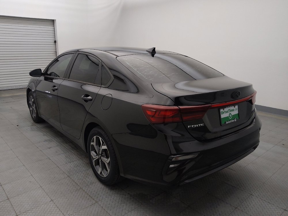Used 2020 Kia Forte LXS FWD image 5