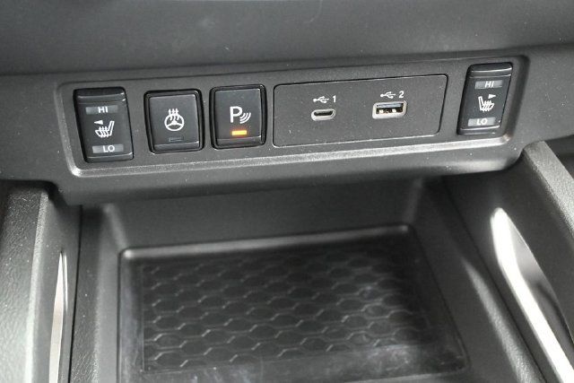 Used 2024 Nissan Frontier SL w/ Technology Package AWD/4WD image 26