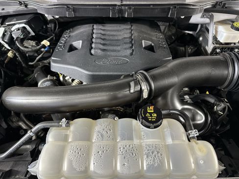 Used 2023 Ford F150 XLT image 32