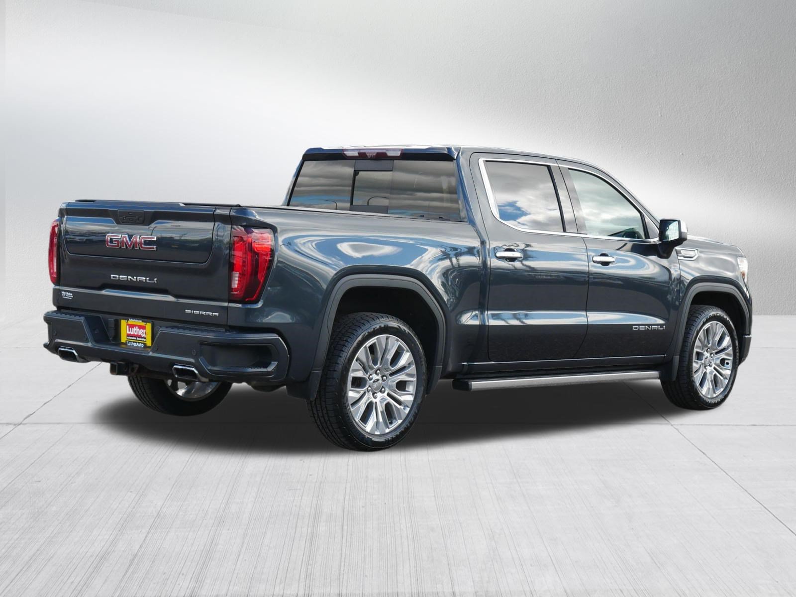 Used 2021 GMC Sierra 1500 Denali w/ Denali Ultimate Package AWD/4WD image 7