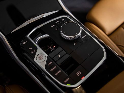 Used 2024 BMW 230i 230i w/ M Sport Package image 29