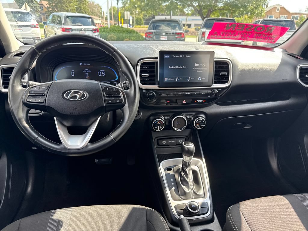 Certified 2024 Hyundai Venue SEL FWD image 23