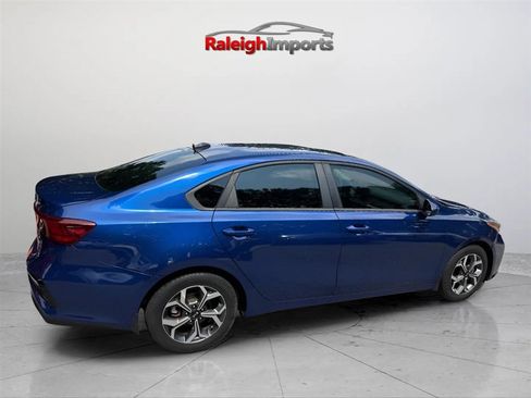 Used 2020 Kia Forte LXS FWD image 18
