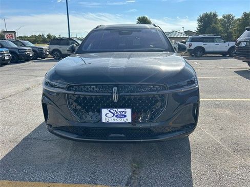 New 2025 Lincoln Nautilus Reserve w/ Jet Appearance Package image 11