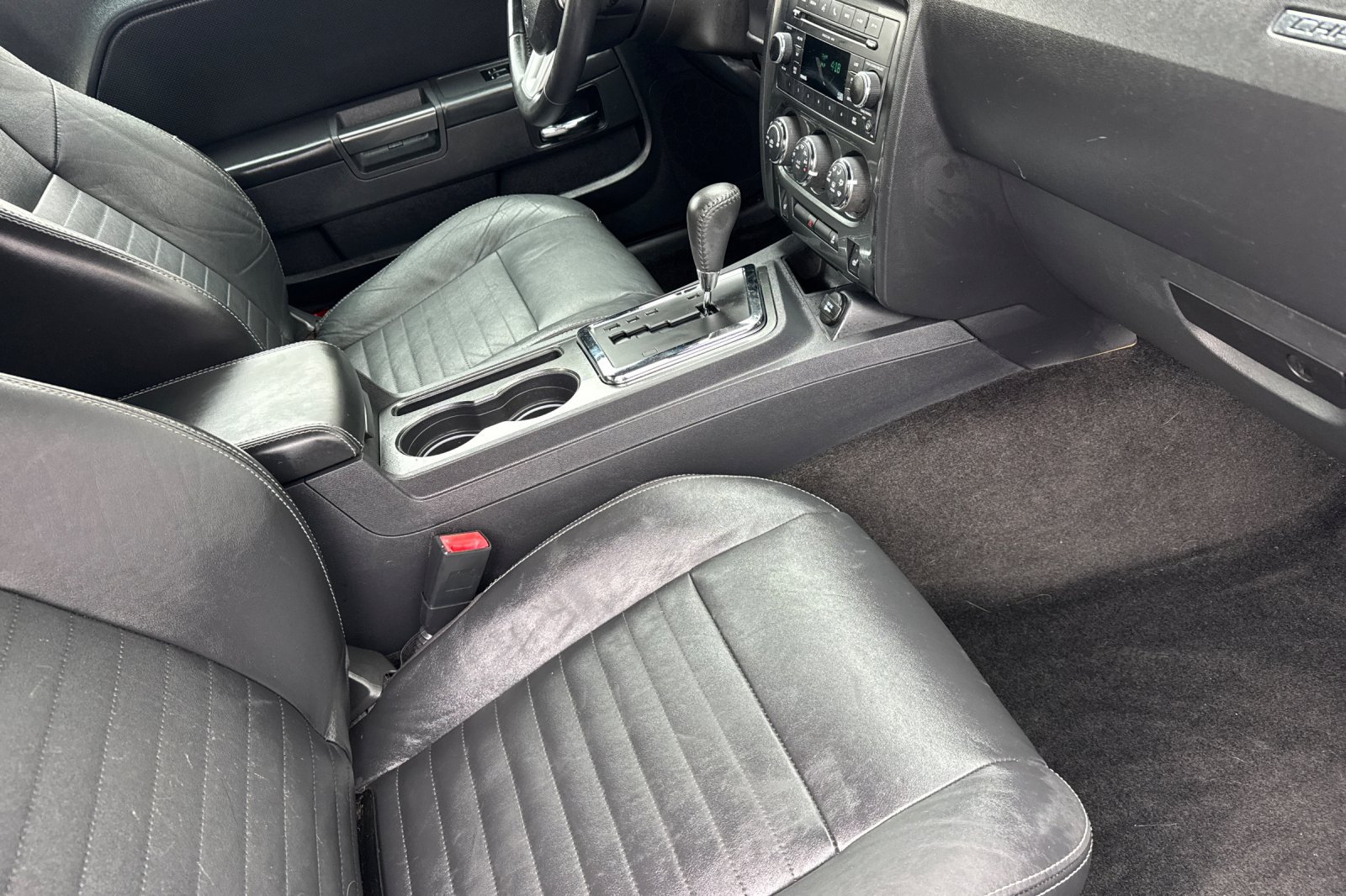 Used 2011 Dodge Challenger RWD image 18