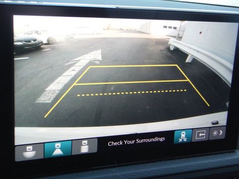 Used 2025 Honda CR-V Sport-L image 29