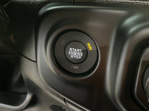 Used 2023 Jeep Wrangler Unlimited Sport AWD/4WD image 23