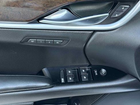 Used 2017 Cadillac XTS Premium Luxury image 25