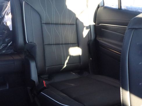 New 2026 Buick Enclave Avenir w/ Super Cruise Package image 12