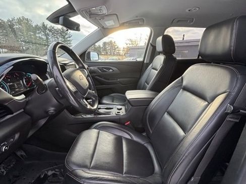 Used 2019 Chevrolet Traverse Premier w/ LPO, Blackout Package image 9