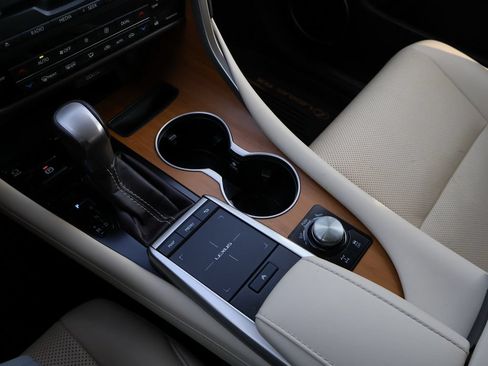 Used 2020 Lexus RX 350 AWD w/ Premium Package image 24
