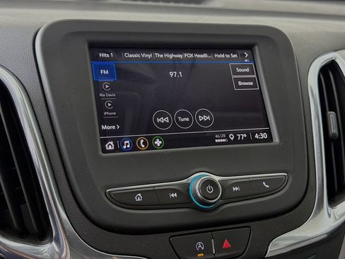 Used 2024 Chevrolet Equinox LS FWD image 17