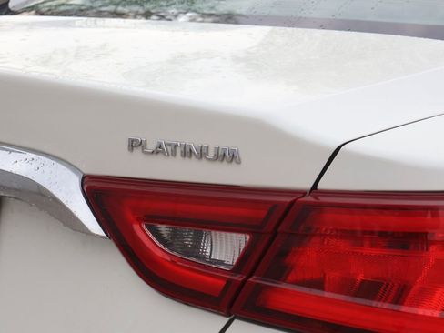 Used 2017 Nissan Maxima Platinum FWD image 8