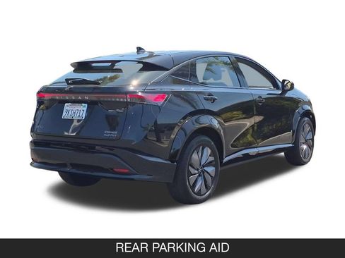 Used 2023 Nissan Ariya AWD image 9