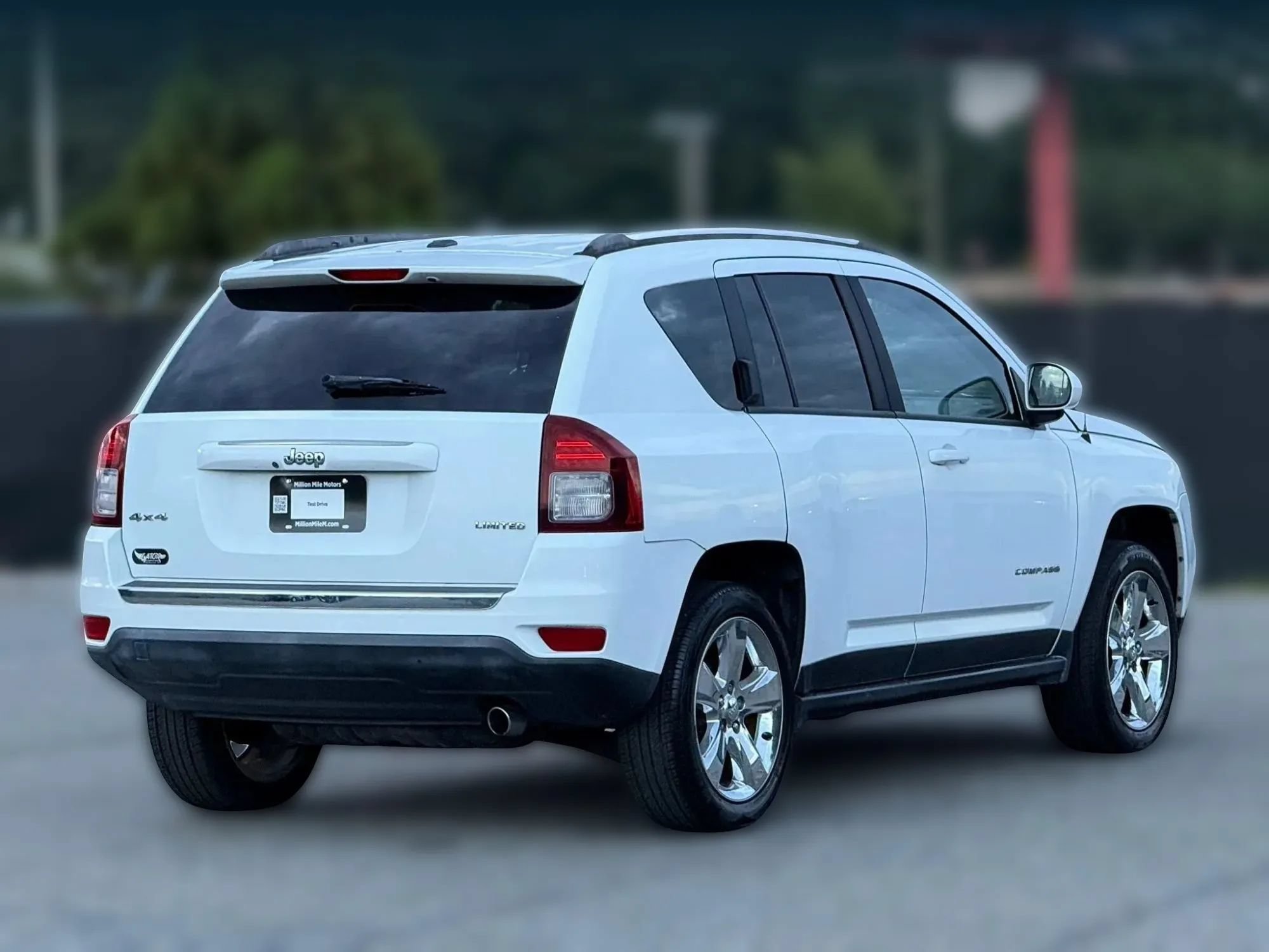 Used 2014 Jeep Compass Limited AWD/4WD image 9