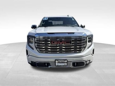 Used 2023 GMC Sierra 1500 Denali w/ Denali Reserve Package AWD/4WD image 2