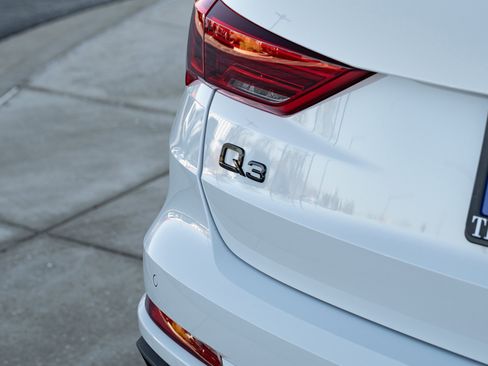 New 2025 Audi Q3 2.0T Premium Plus image 31