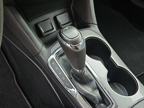 Used 2018 Chevrolet Cruze LT image 14