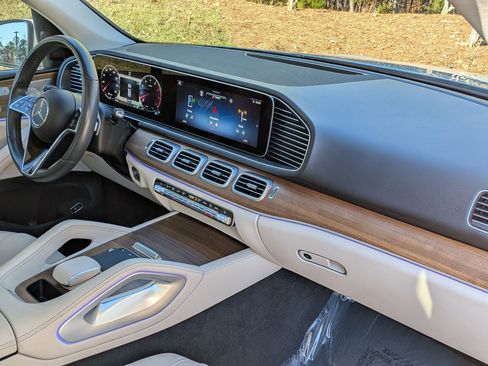 Certified 2024 Mercedes-Benz GLE 450 4MATIC image 35