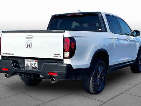 Used 2023 Honda Ridgeline Sport image 12