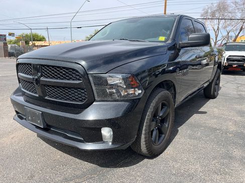 Used 2017 RAM 1500 Express w/ Black Ram 1500 Express Group AWD/4WD image 7