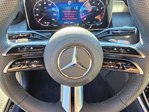 Used 2026 Mercedes-Benz GLC 300 4MATIC image 21