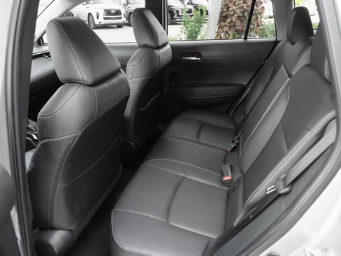 Used 2023 Toyota Corolla Cross XLE w/ Convenience Package FWD image 34