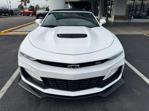 Used 2021 Chevrolet Camaro SS image 3