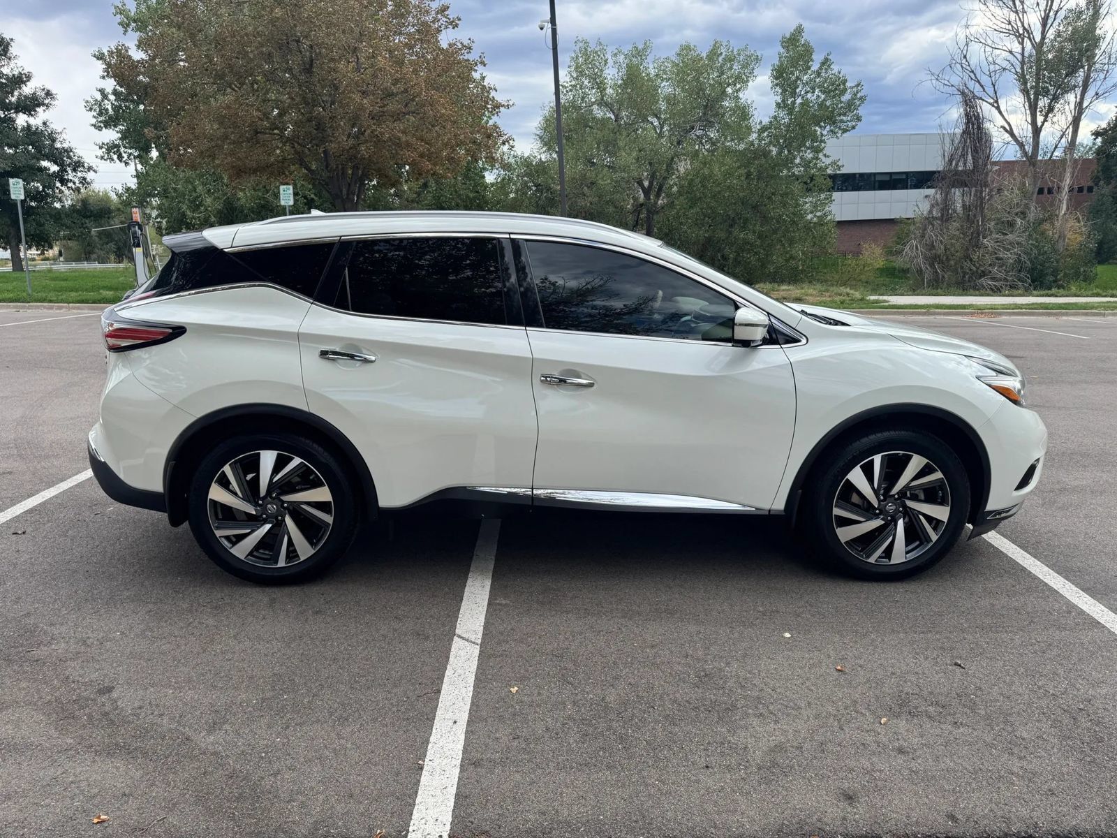 Used 2016 Nissan Murano Platinum AWD/4WD image 4