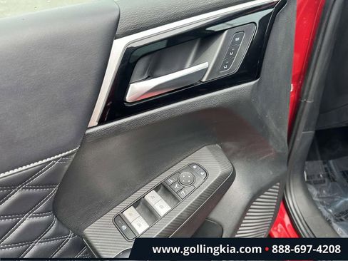 Used 2023 Mitsubishi Outlander SEL AWD/4WD image 16