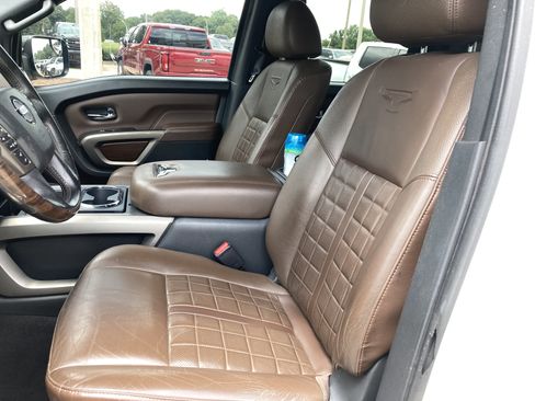 Used 2021 Nissan Titan Platinum Reserve w/ Moonroof Package AWD/4WD image 3